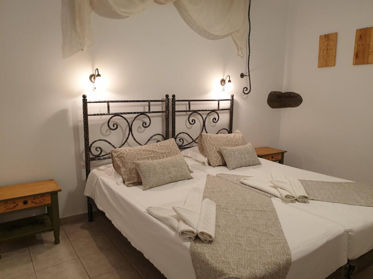 Sifnos Hotel Benaki Platis Gialos  Екстериор снимка