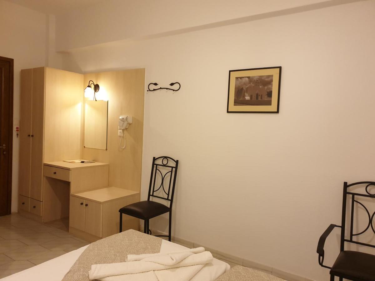 Sifnos Hotel Benaki Platis Gialos  Екстериор снимка
