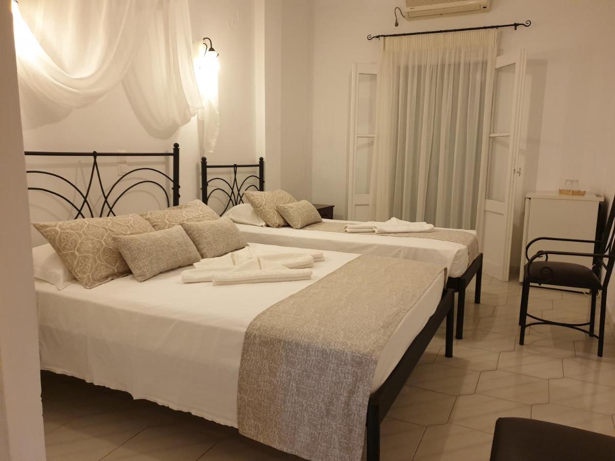 Sifnos Hotel Benaki Platis Gialos  Екстериор снимка