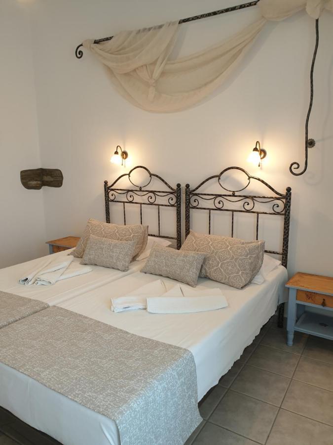 Sifnos Hotel Benaki Platis Gialos  Екстериор снимка