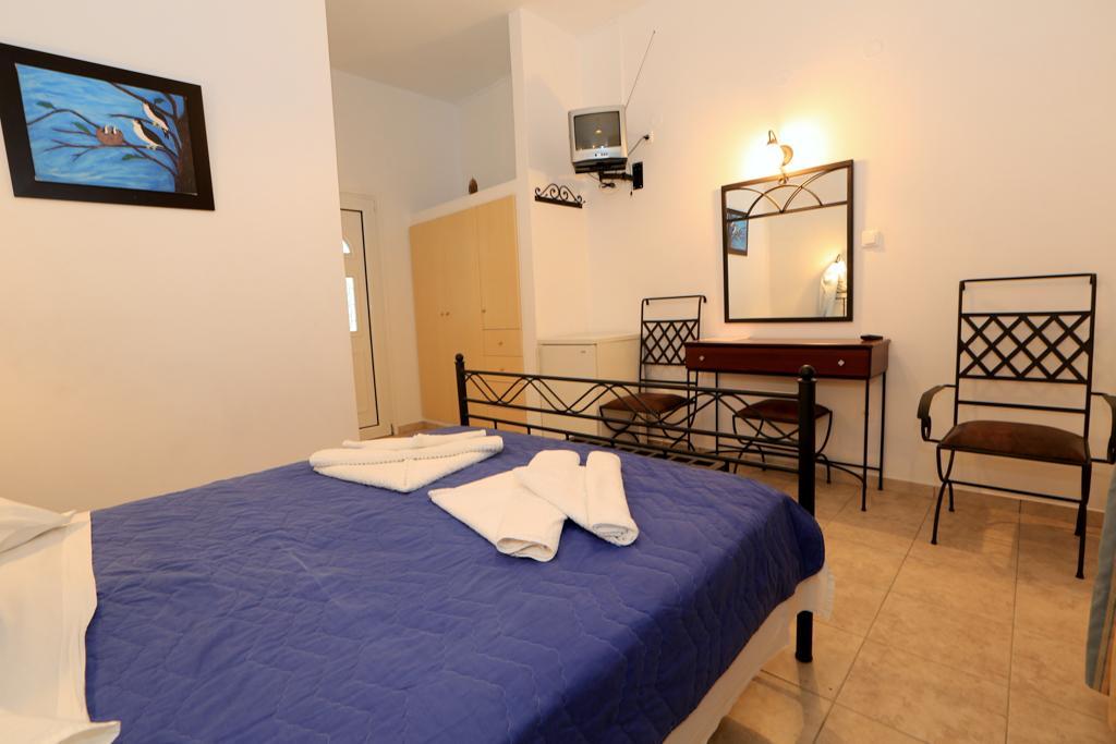 Sifnos Hotel Benaki Platis Gialos  Екстериор снимка