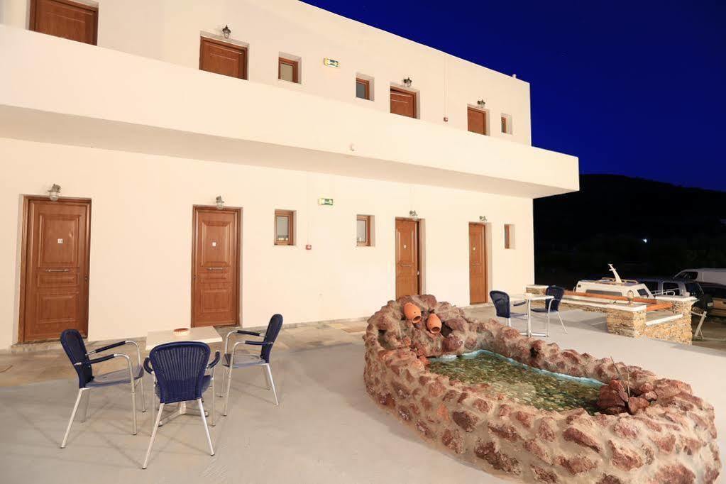 Sifnos Hotel Benaki Platis Gialos  Екстериор снимка